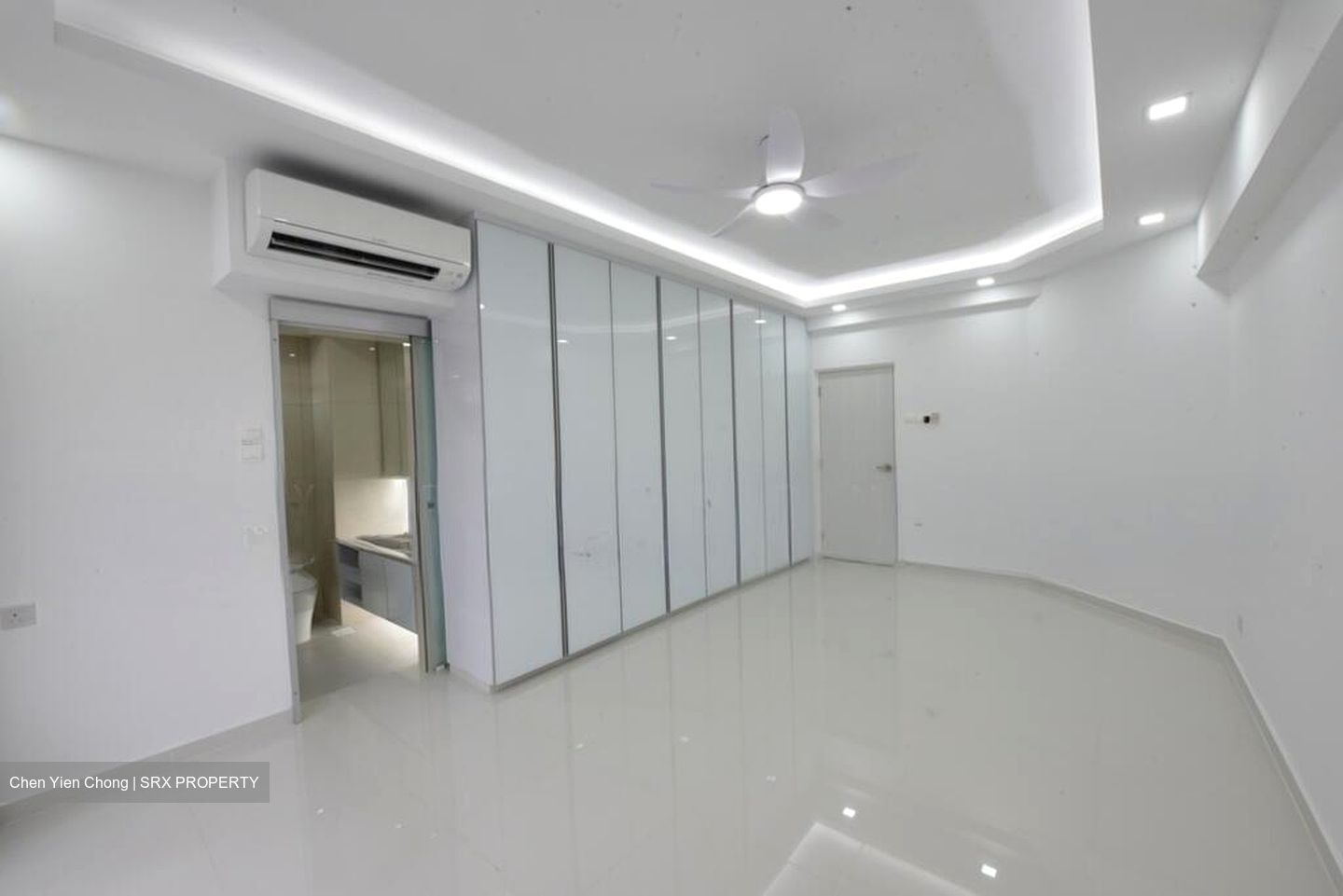 Hawaii Tower (D15), Condominium #498160081